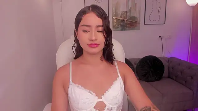 Saskia litt online show from October 3, 2025, 3:52 am