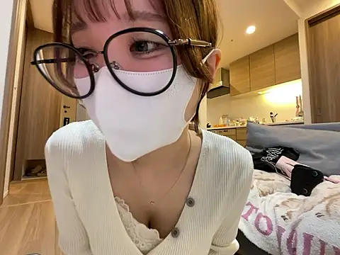Snapshot of nano-da-u chatting on June 4, 2026, 10:36 pm nano-da-u online show from June 4, 2026, 10:36 pm