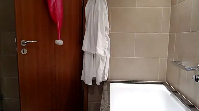 xxxmegamixxx online show from December 20, 2025, 4:10 pm