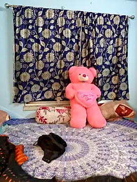 Snapshot of Cute-lusi chatting on September 18, 2025, 7:28 pm Cute-lusi online show from September 18, 2025, 7:28 pm