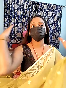 Snapshot of Cute-lusi chatting on November 9, 2025, 8:02 pm Cute-lusi online show from November 9, 2025, 8:02 pm