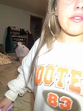 JuicyExxxperience online show from September 30, 2025, 12:55 pm