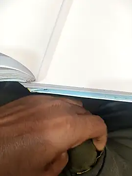 hotboy43339 online show from December 14, 2025, 8:53 am