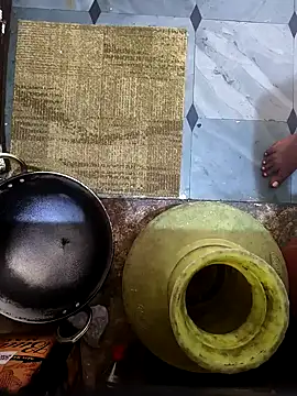 hotboy43339 online show from September 22, 2025, 3:12 am