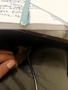 hotboy43339 online show from February 5, 2026, 3:02 am