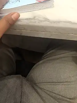 hotboy43339 online show from December 15, 2025, 9:15 am