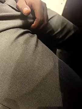 hotboy43339 online show from October 6, 2025, 9:54 am