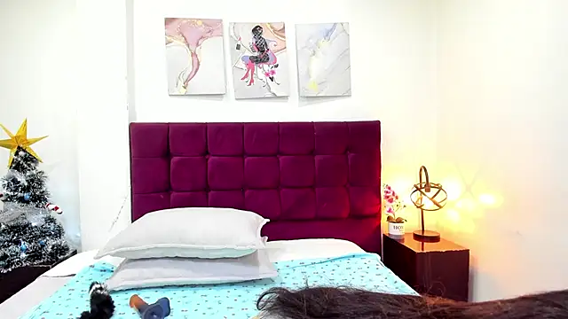 MashaPiink online show from December 18, 2025, 1:15 pm