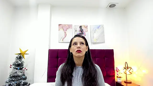 MashaPiink online show from December 16, 2025, 1:04 pm