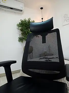 damian bull online show from October 4, 2025, 7:59 pm