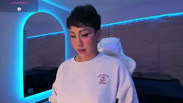 ZahaRose online show from September 21, 2025, 8:25 pm