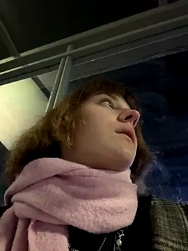 Only April online show from October 17, 2025, 5:48 pm