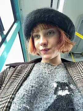 Only April online show from September 28, 2025, 2:13 pm