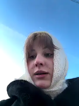 Only April online show from January 6, 2026, 6:39 am