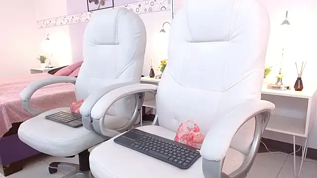 Celesstegh online show from July 17, 2026, 12:24 pm