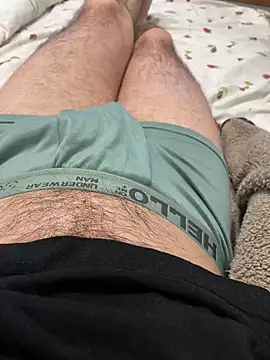 wwwiiilll online show from October 30, 2025, 6:05 pm