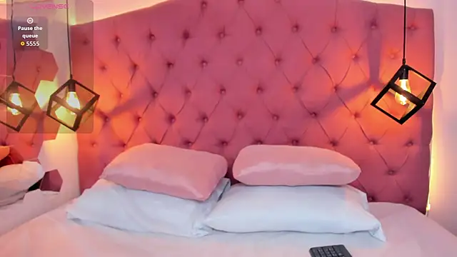 HannaPotther online show from October 2, 2025, 11:35 am