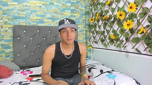 partdemonlatin666 online show from September 21, 2025, 7:41 pm