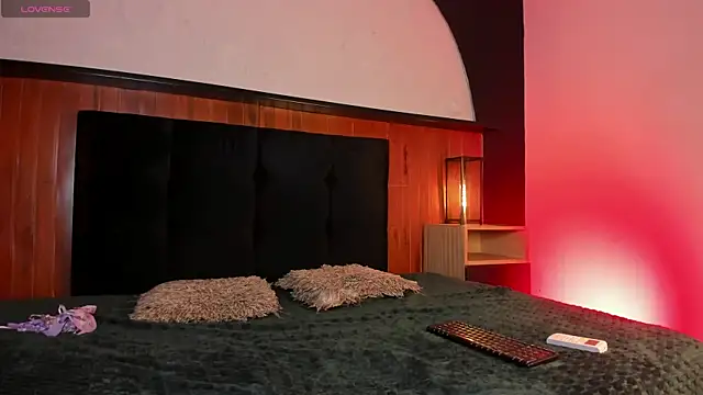 CuteButHarder online show from October 12, 2025, 1:01 pm