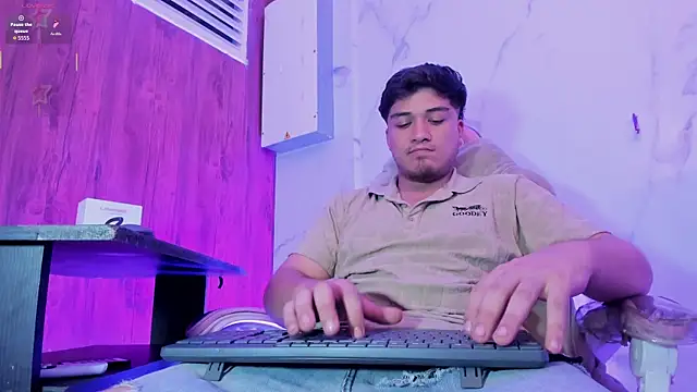 juanmechanic  online show from July 8, 2026, 12:57 am