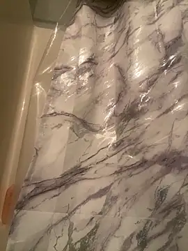 huhgtr online show from December 17, 2025, 4:50 am