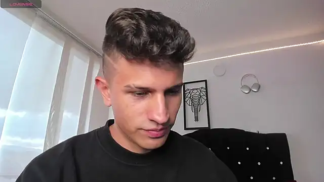 kevin ahss online show from October 25, 2025, 9:37 pm