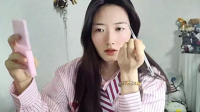 Moonlight-23 online show from January 6, 2026, 1:59 pm