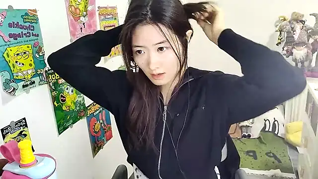 Moonlight-23 online show from October 12, 2025, 12:50 pm