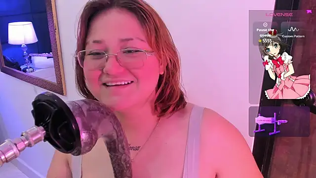 isa grey  online show from September 24, 2025, 4:41 am