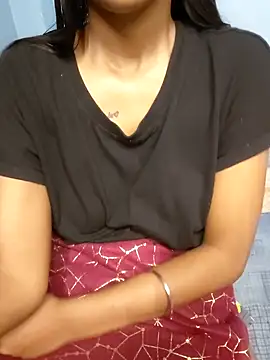 Snapshot of Ema-01 chatting on September 12, 2025, 7:13 pm Ema-01 online show from September 12, 2025, 7:13 pm