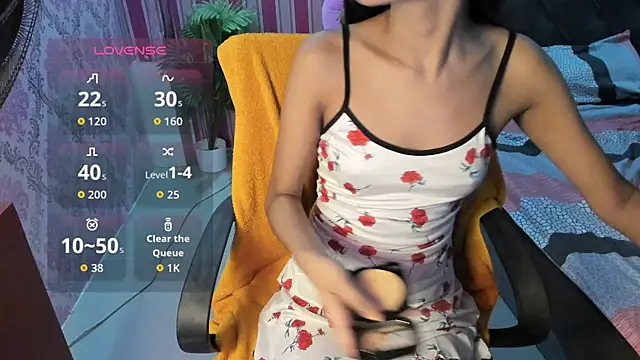 Snapshot of Mica_Jones chatting on August 1, 2026, 11:47 pm Mica Jones online show from August 1, 2026, 11:47 pm