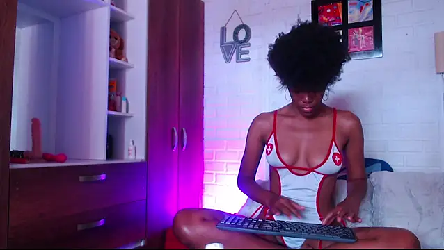 Snapshot of lucyymaximo chatting on September 15, 2025, 2:06 pm lucyymaximo online show from September 15, 2025, 2:06 pm