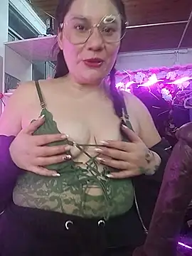 miichellemalvoa online show from July 15, 2026, 2:29 am