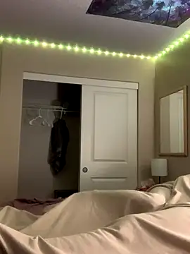 shakeweight online show from November 6, 2025, 7:23 am