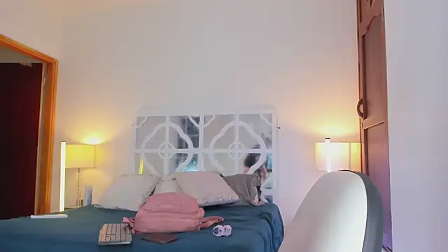 MikaelaStone online show from February 11, 2026, 12:16 pm