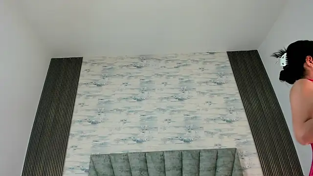 ShanelEvans online show from December 1, 2025, 6:09 pm