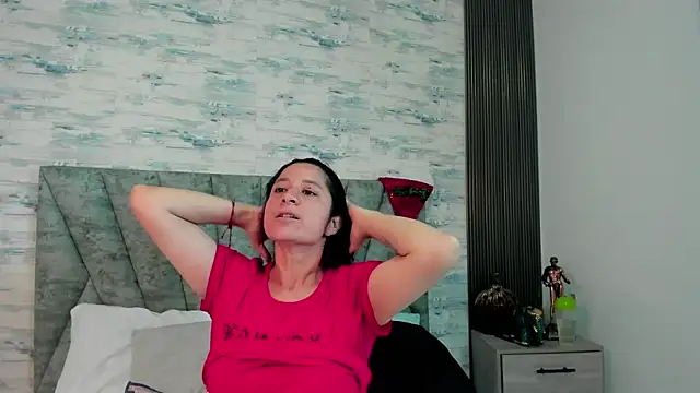 ShanelEvans online show from December 17, 2025, 6:46 pm