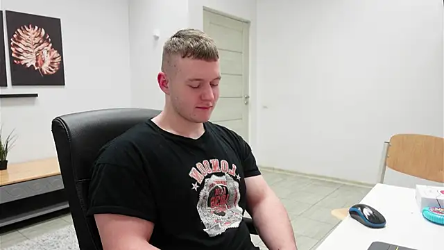 Richard Dullas online show from November 25, 2025, 7:36 pm