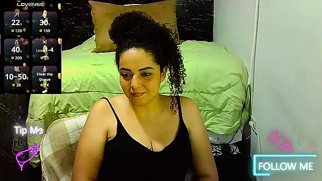 Snapshot of _naughty_milf chatting on February 18, 2026, 4:21 am naughty milf online show from February 18, 2026, 4:21 am