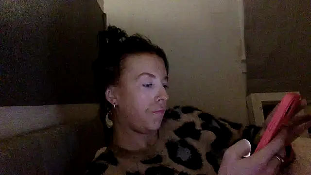 Bellababexox online show from July 6, 2026, 4:30 am