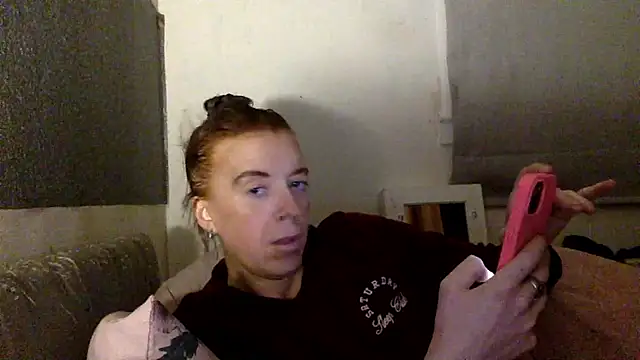 Snapshot of Bellababexox chatting on June 9, 2026, 4:13 am Bellababexox online show from June 9, 2026, 4:13 am