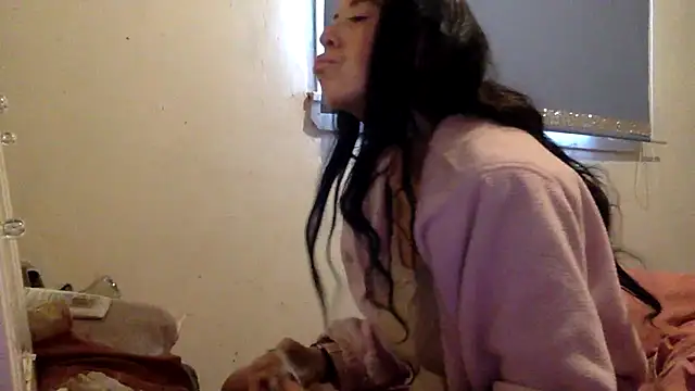 Bellababexox online show from October 15, 2025, 2:14 pm