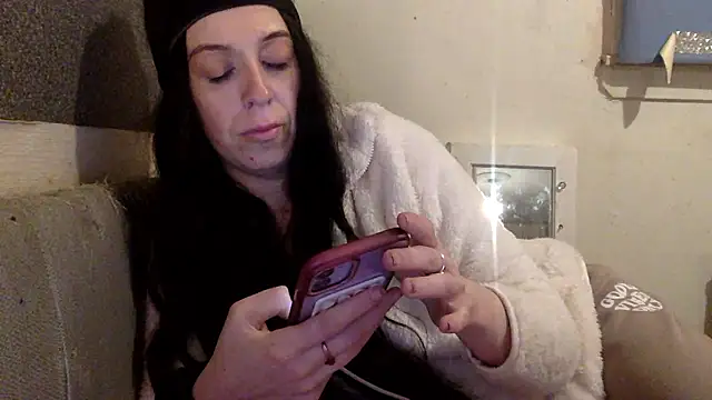 Bellababexox online show from January 6, 2026, 11:31 pm