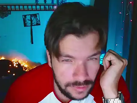 cortelioni massimo  online show from September 13, 2025, 11:38 pm