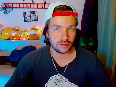 cortelioni massimo  online show from March 12, 2026, 11:42 pm