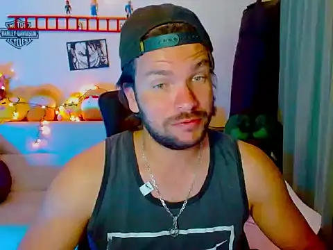 cortelioni massimo  online show from March 17, 2026, 1:19 am