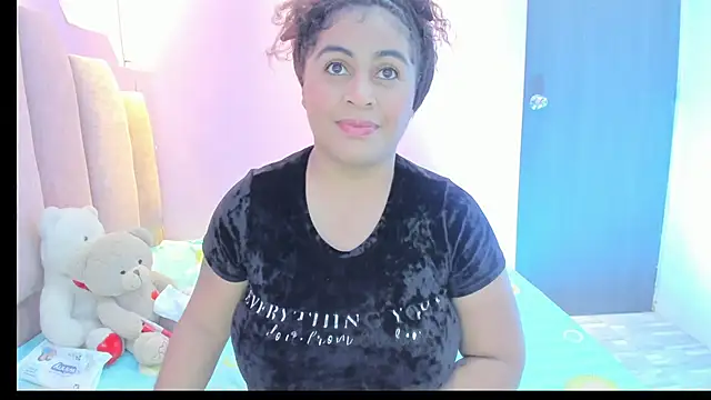 AndreaSweet2 online show from September 25, 2025, 7:53 pm