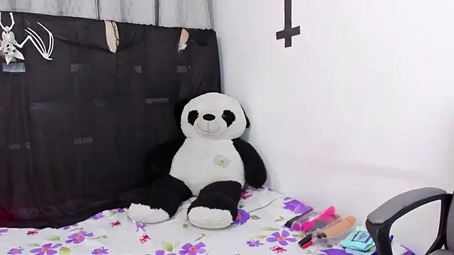 AndreaSweet2 online show from October 29, 2025, 5:01 pm