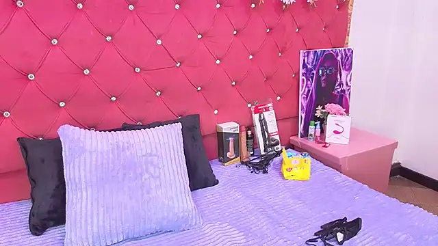 Snapshot of Nanis_James chatting on September 16, 2025, 3:29 am Nanis James online show from September 16, 2025, 3:29 am