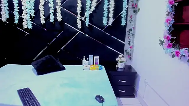 Snapshot of Nanis_James chatting on February 12, 2026, 3:17 am Nanis James online show from February 12, 2026, 3:17 am